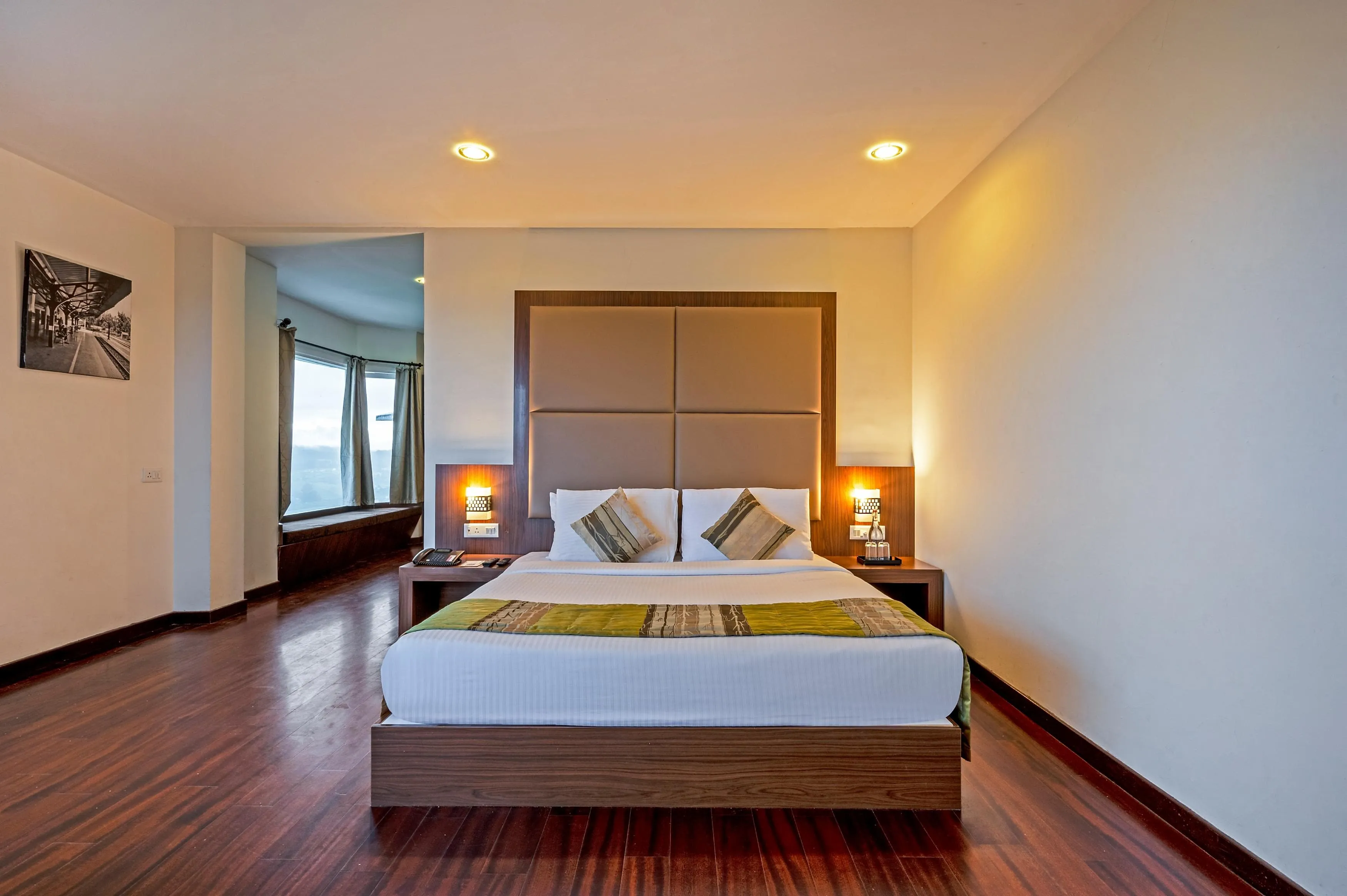 Sterling Ooty Fern Hill Room