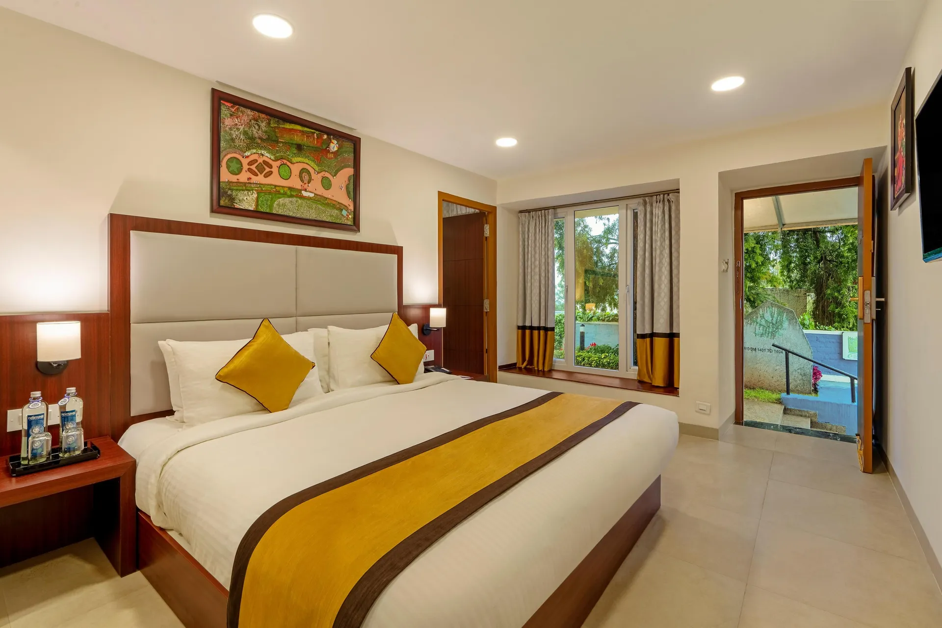 Sterling Ooty Fern Hill Room