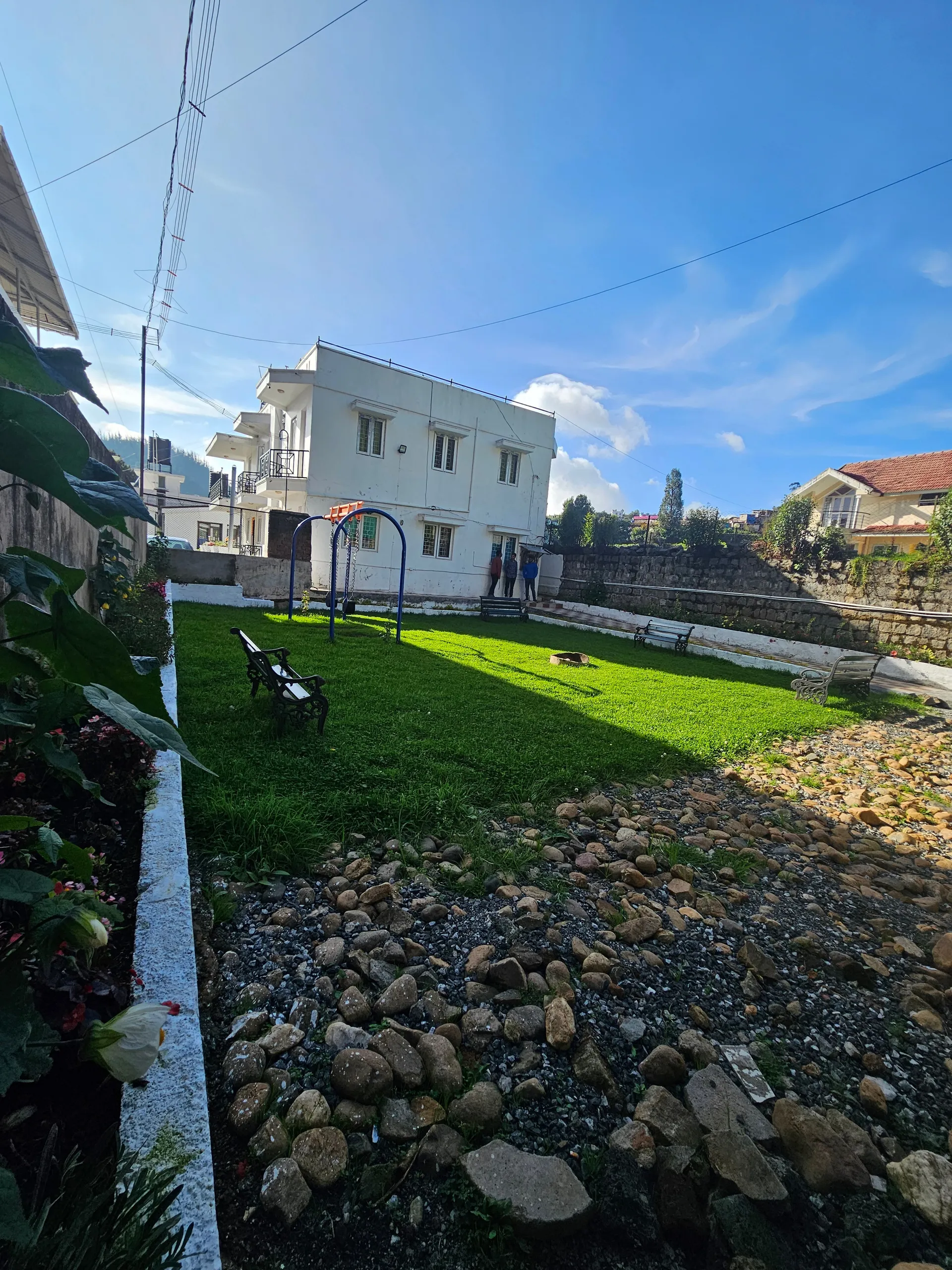 The Forest View Cottages | Rooms & Wi-Fi Courtyard