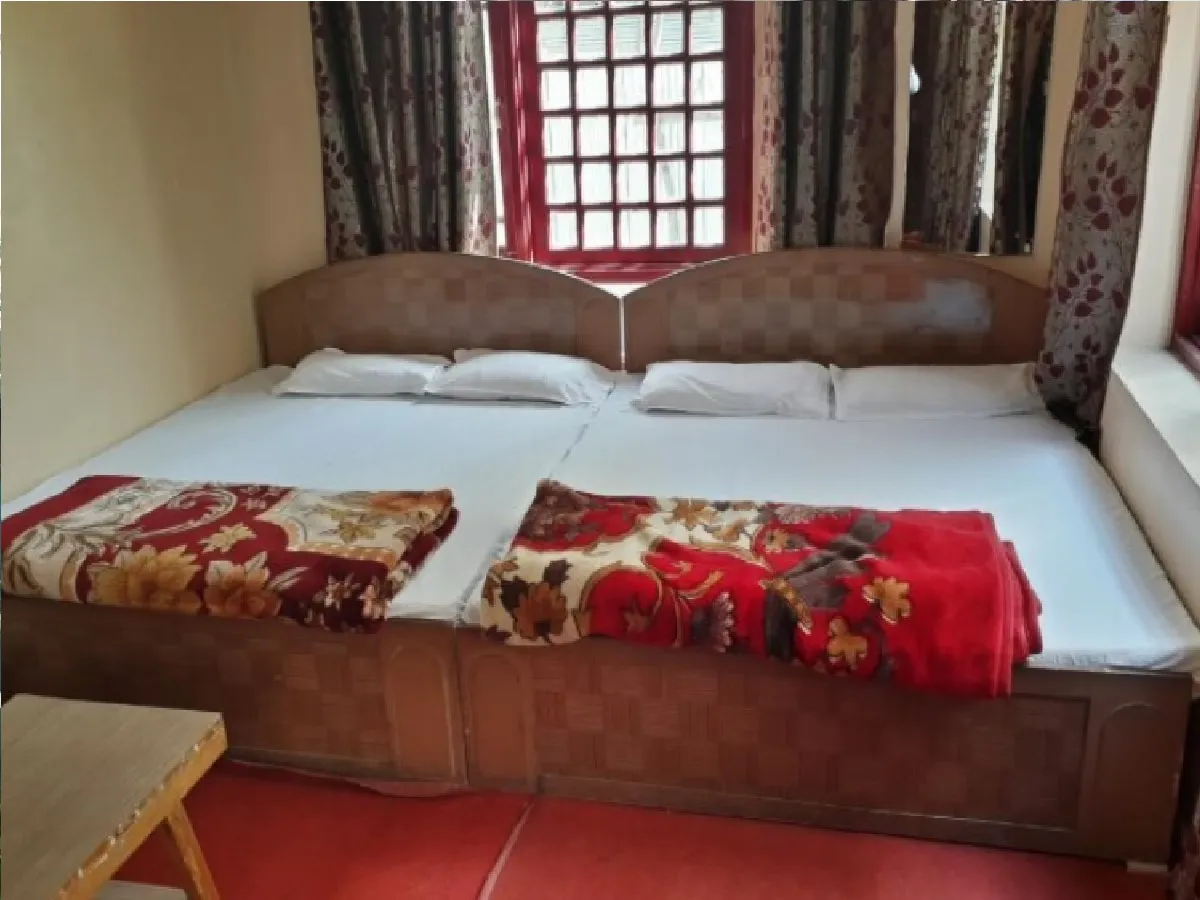 Friends Guesthouse Pahalgam Room