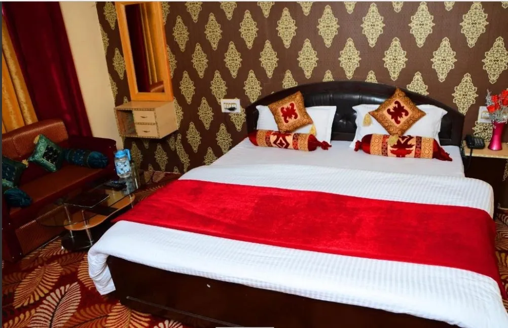 Friends Guesthouse Pahalgam Room