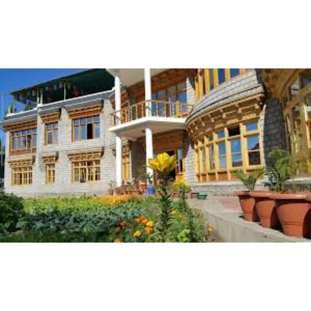 Green Top Resort Facade