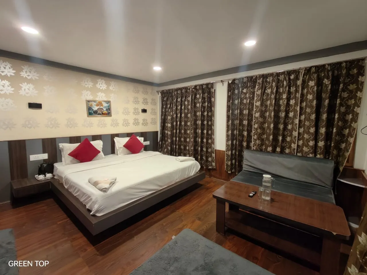 Green Top Resort Room
