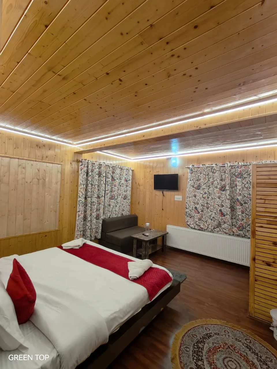 Green Top Resort Room