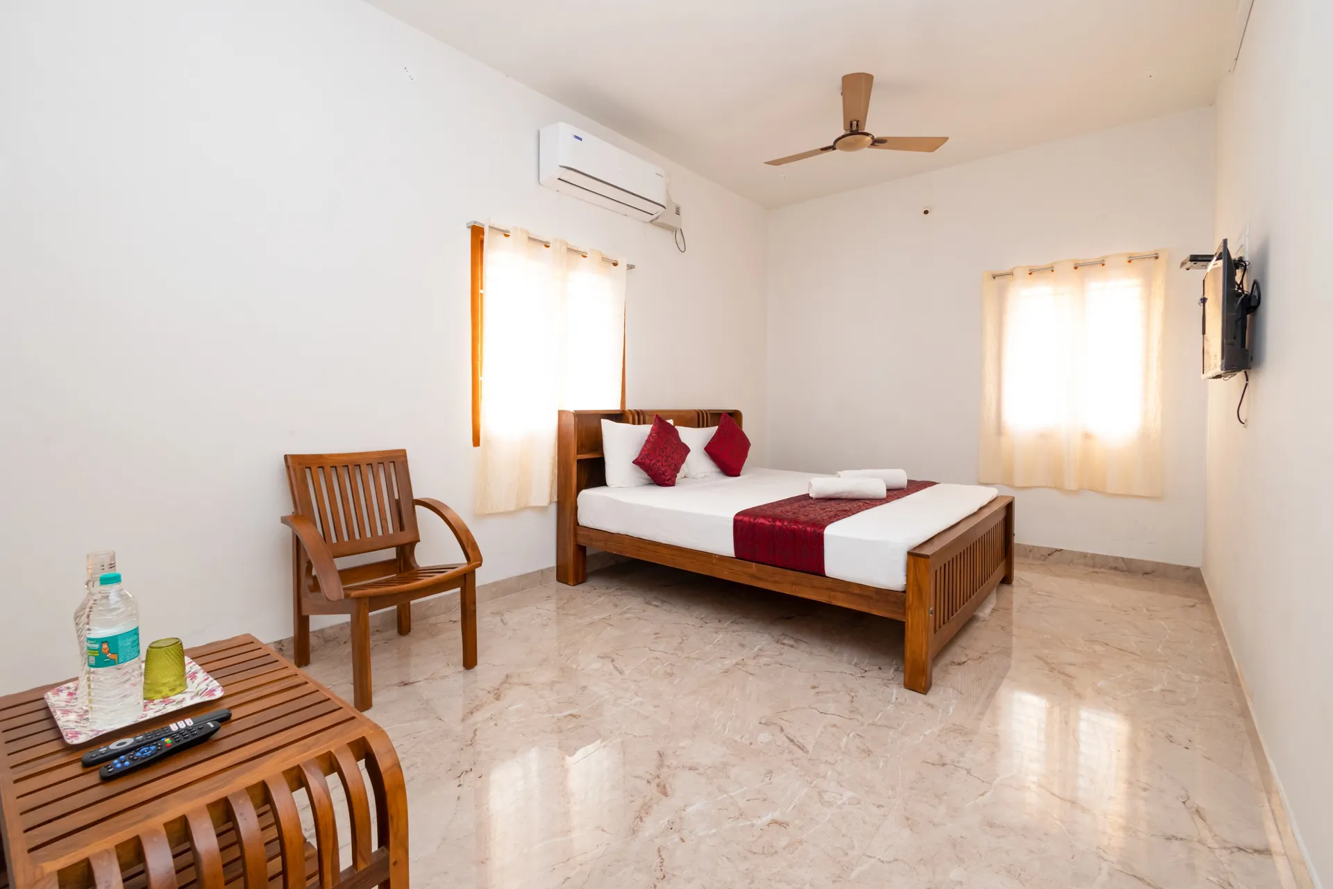 Bairava Bliss Inn Room