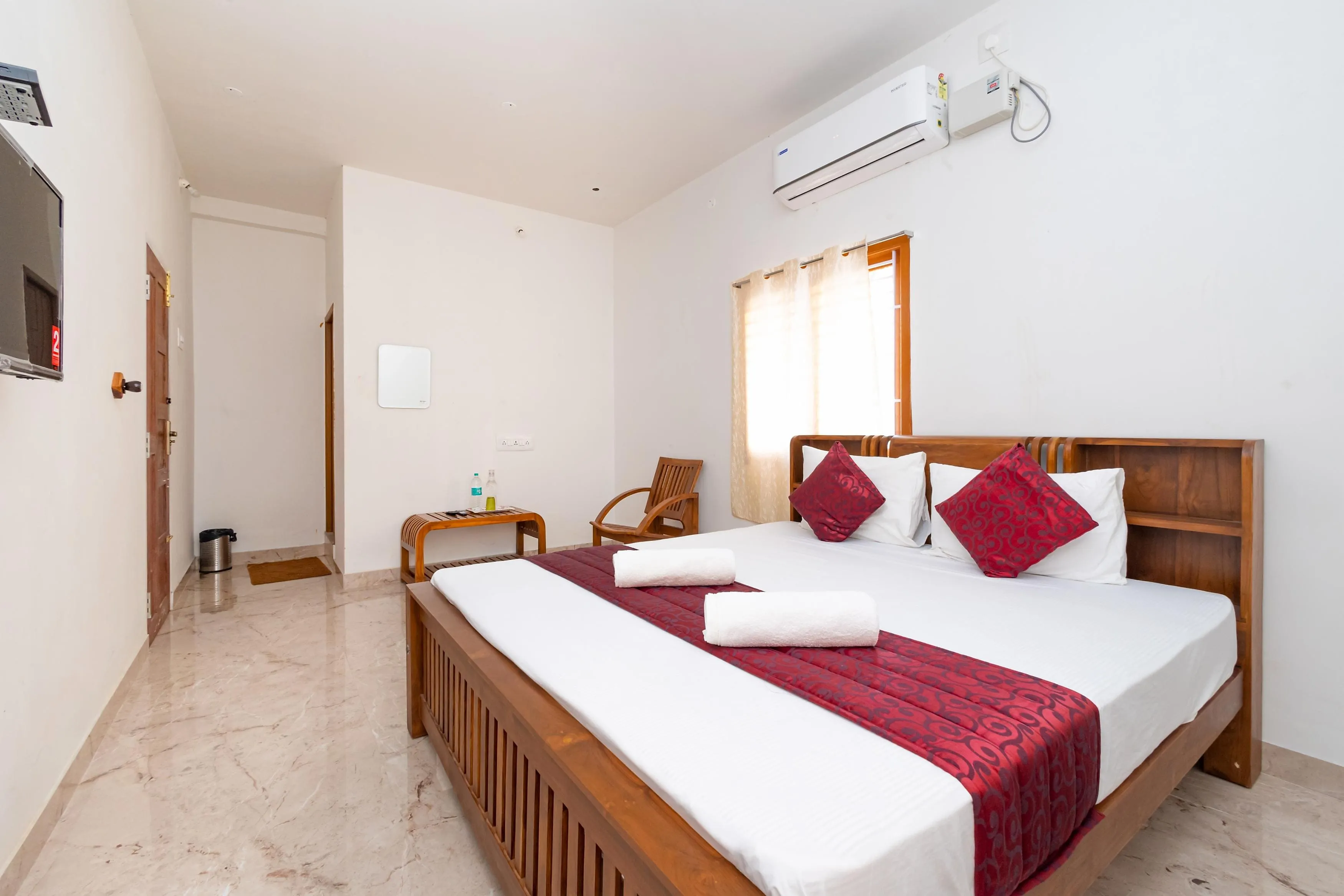Bairava Bliss Inn Room