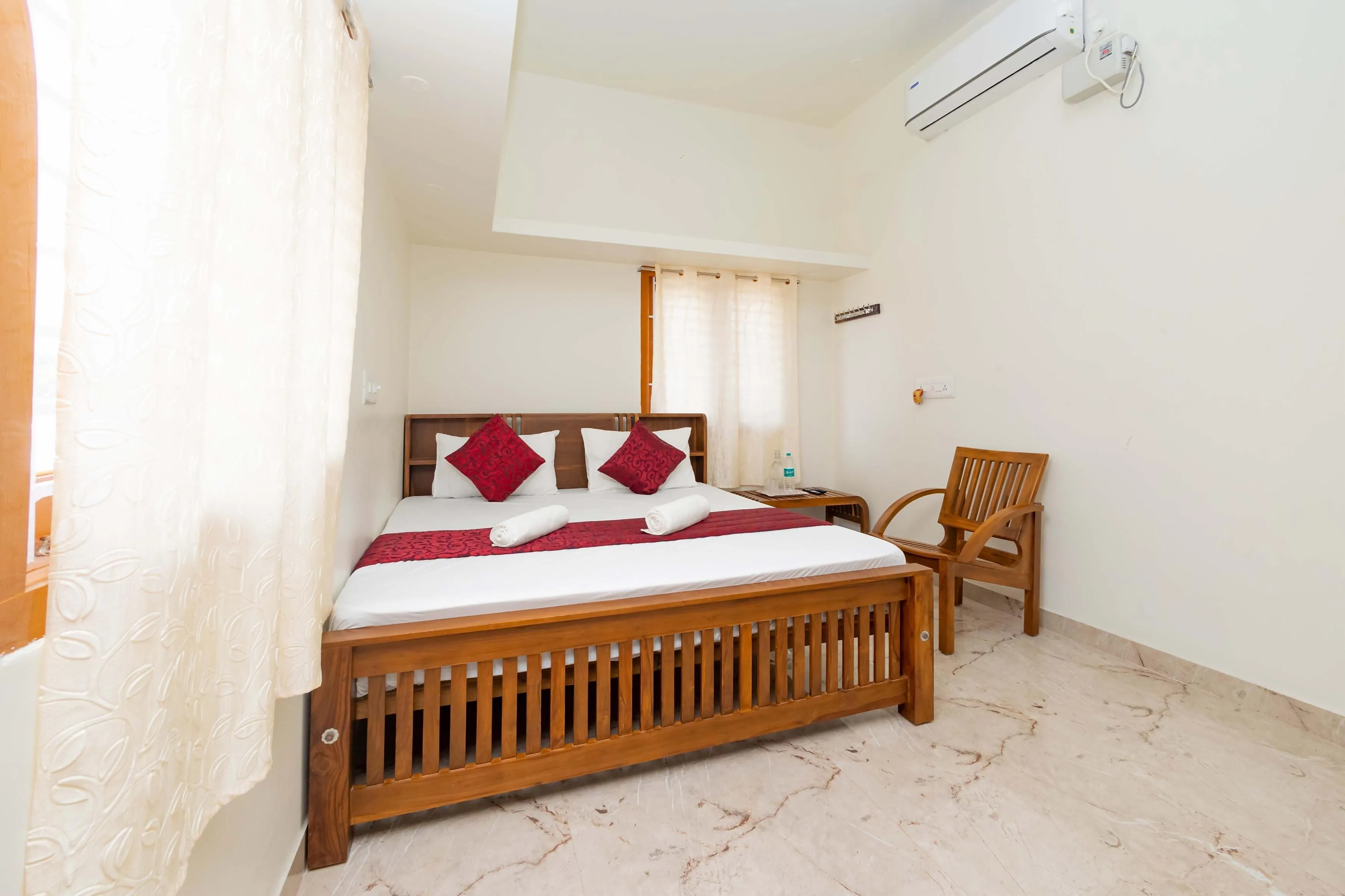 Bairava Bliss Inn Room