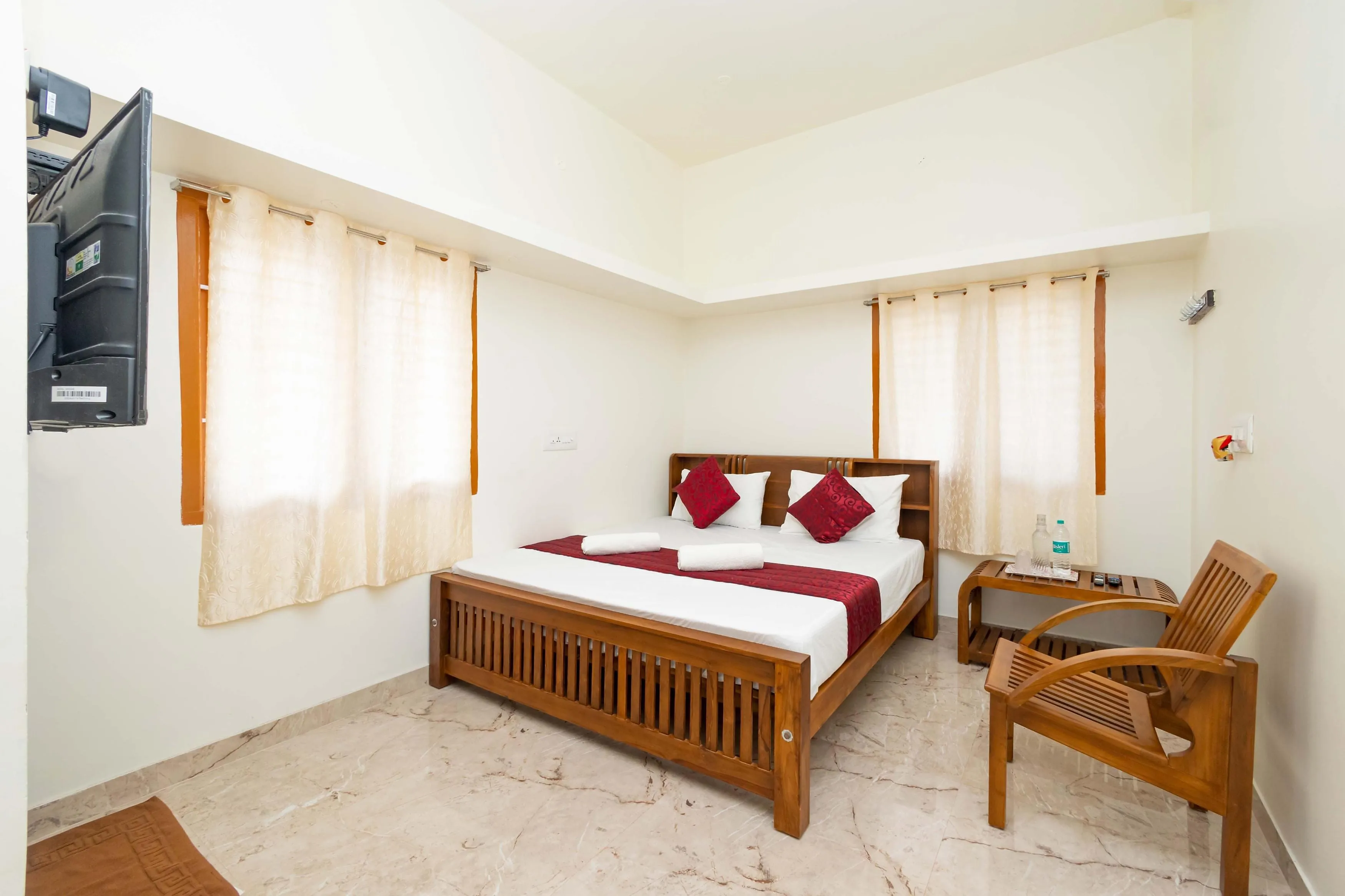 Bairava Bliss Inn Room