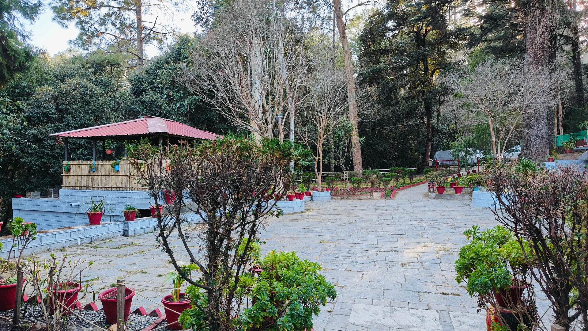 Hotel Chevron Rosemount, Ranikhet Entrance