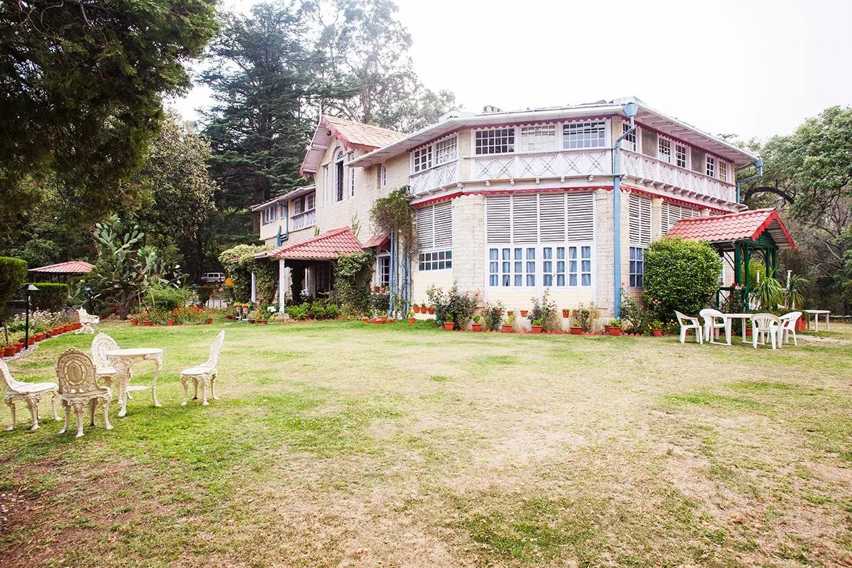 Hotel Chevron Rosemount, Ranikhet Outdoors