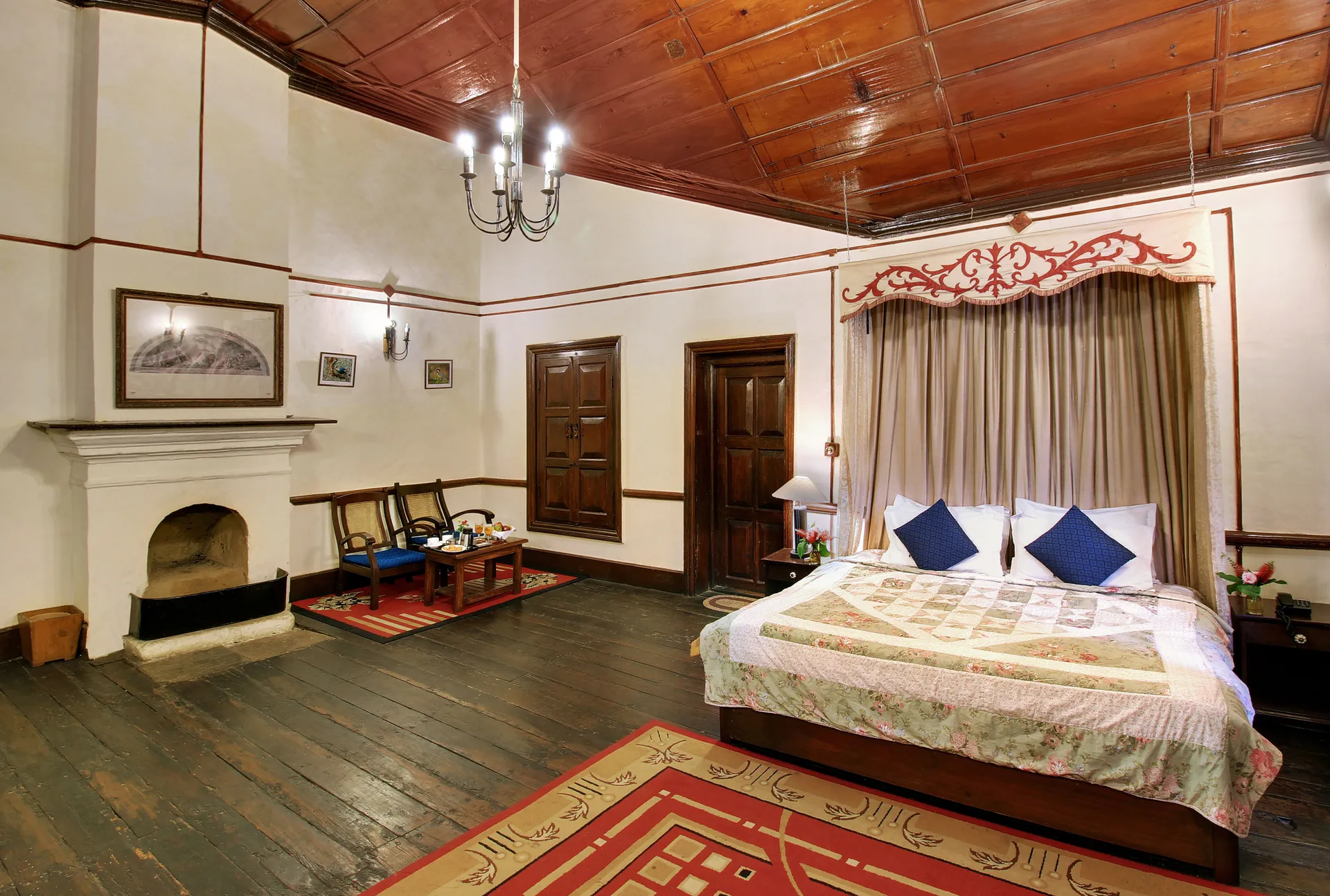 Hotel Chevron Rosemount, Ranikhet Room