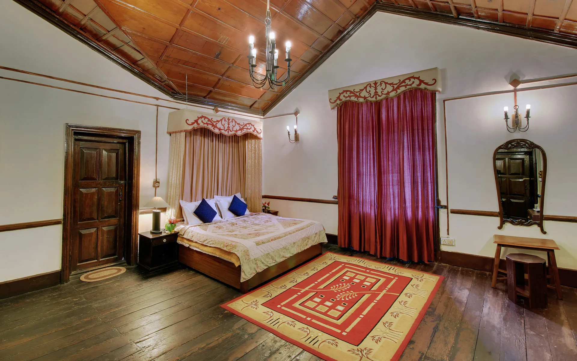 Hotel Chevron Rosemount, Ranikhet Room