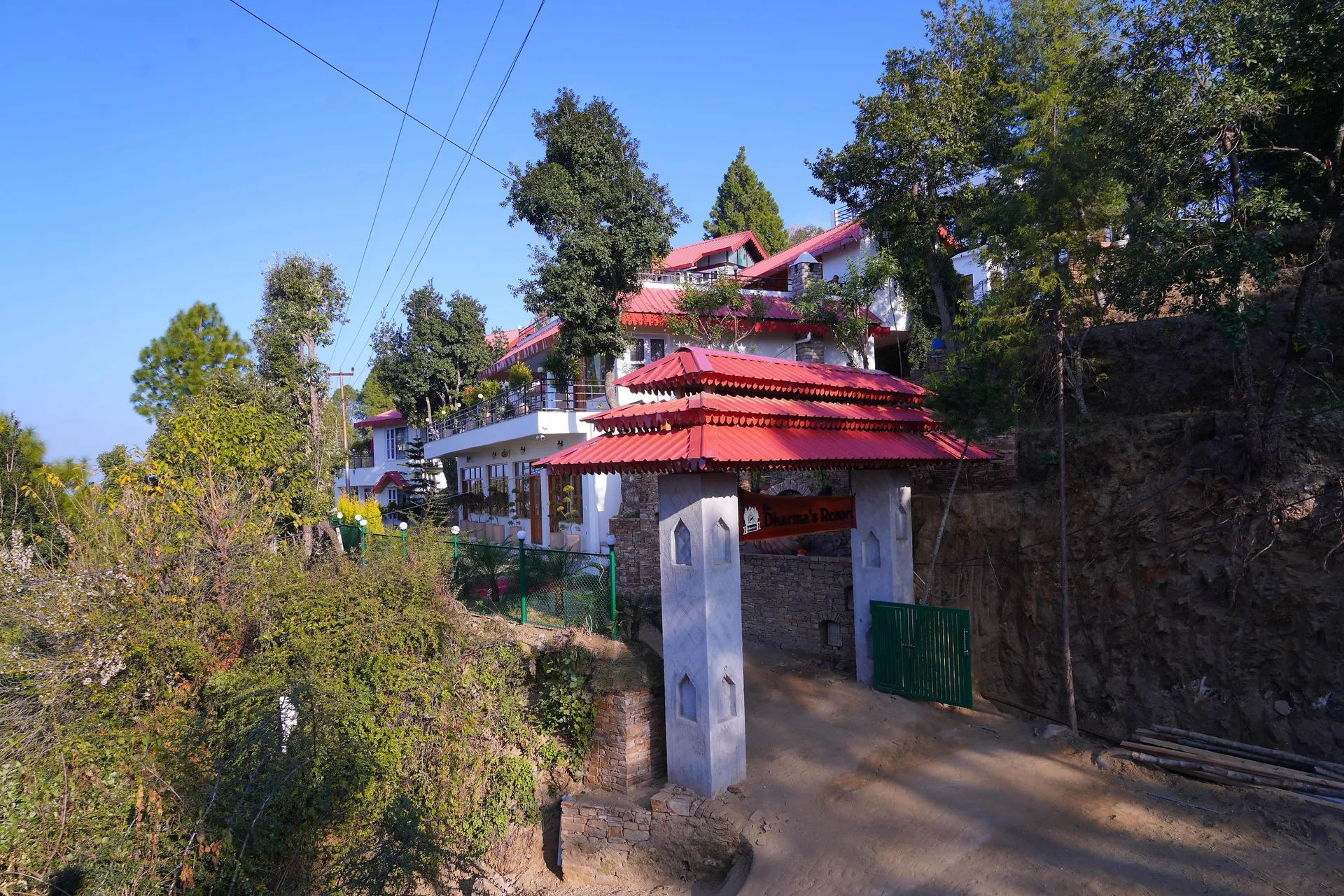 The Dharmas Resort Ranikhet Outdoors