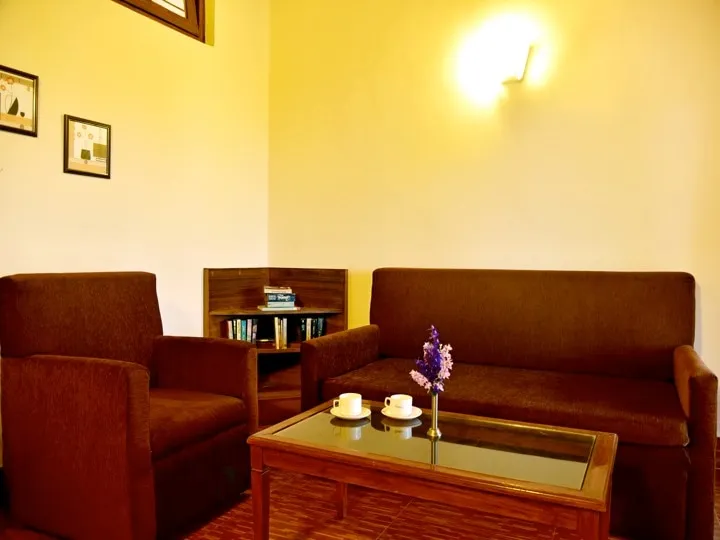 Xomotel- Ranikhet Heights Common Area