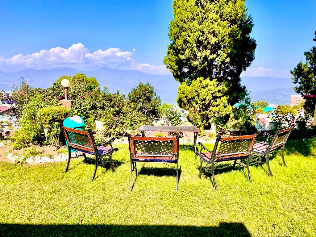Xomotel- Ranikhet Heights Garden