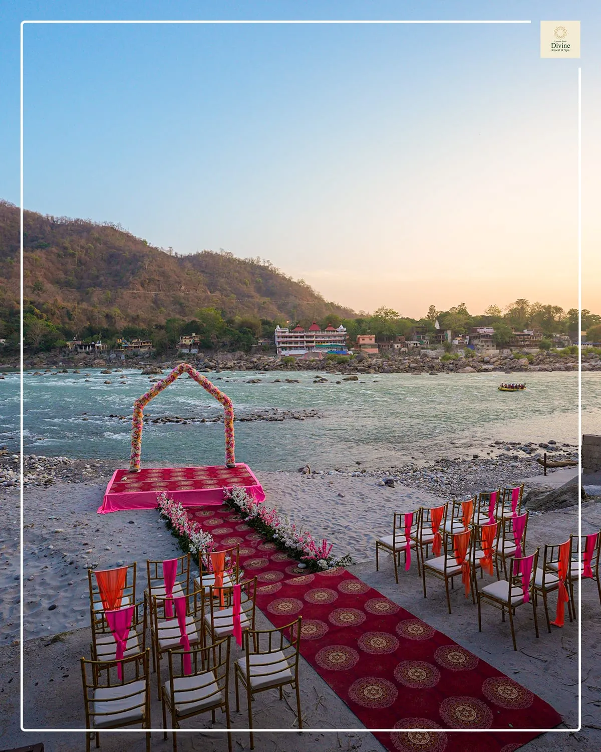 Divine Resorts & Spa Outdoors