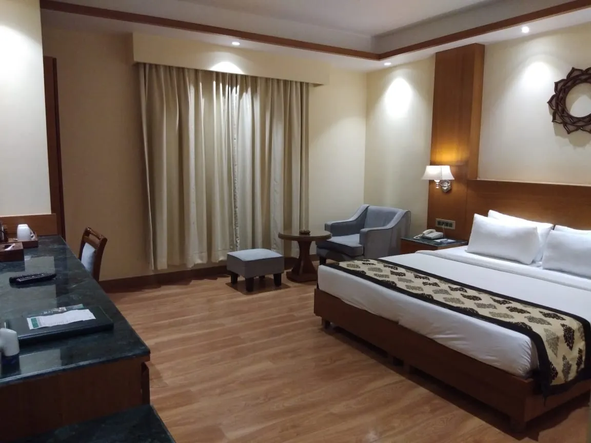 Divine Resorts & Spa Room