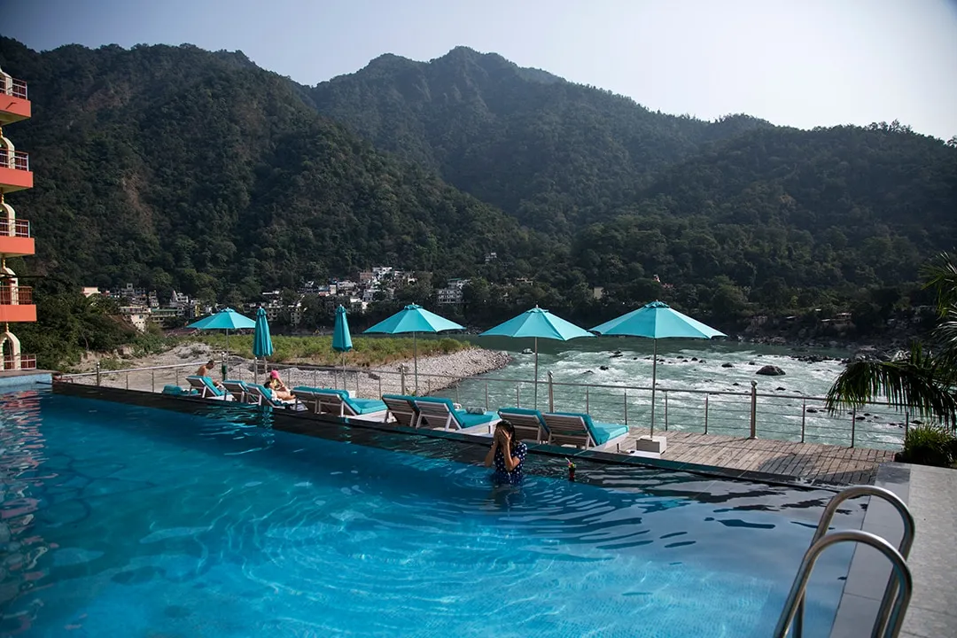 Divine Resorts & Spa Swimming Pool