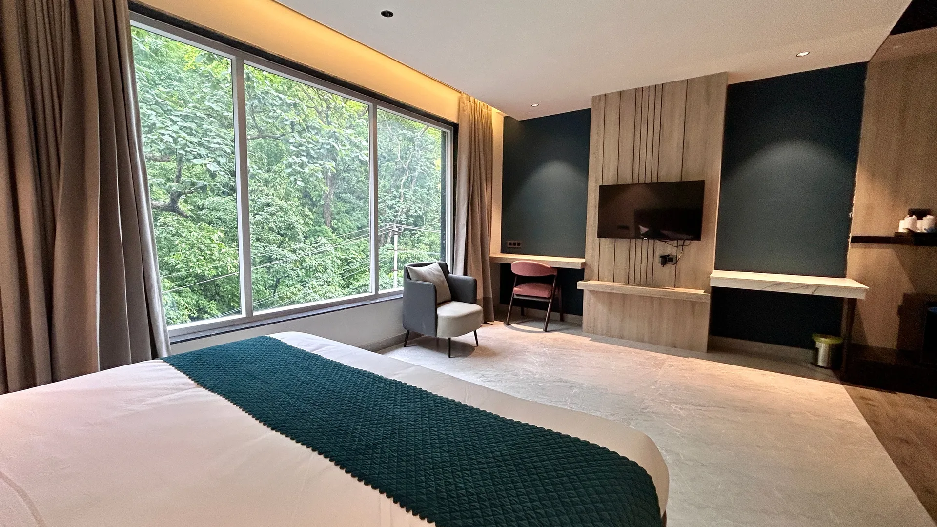 DLS Divine Resort and Spa Room