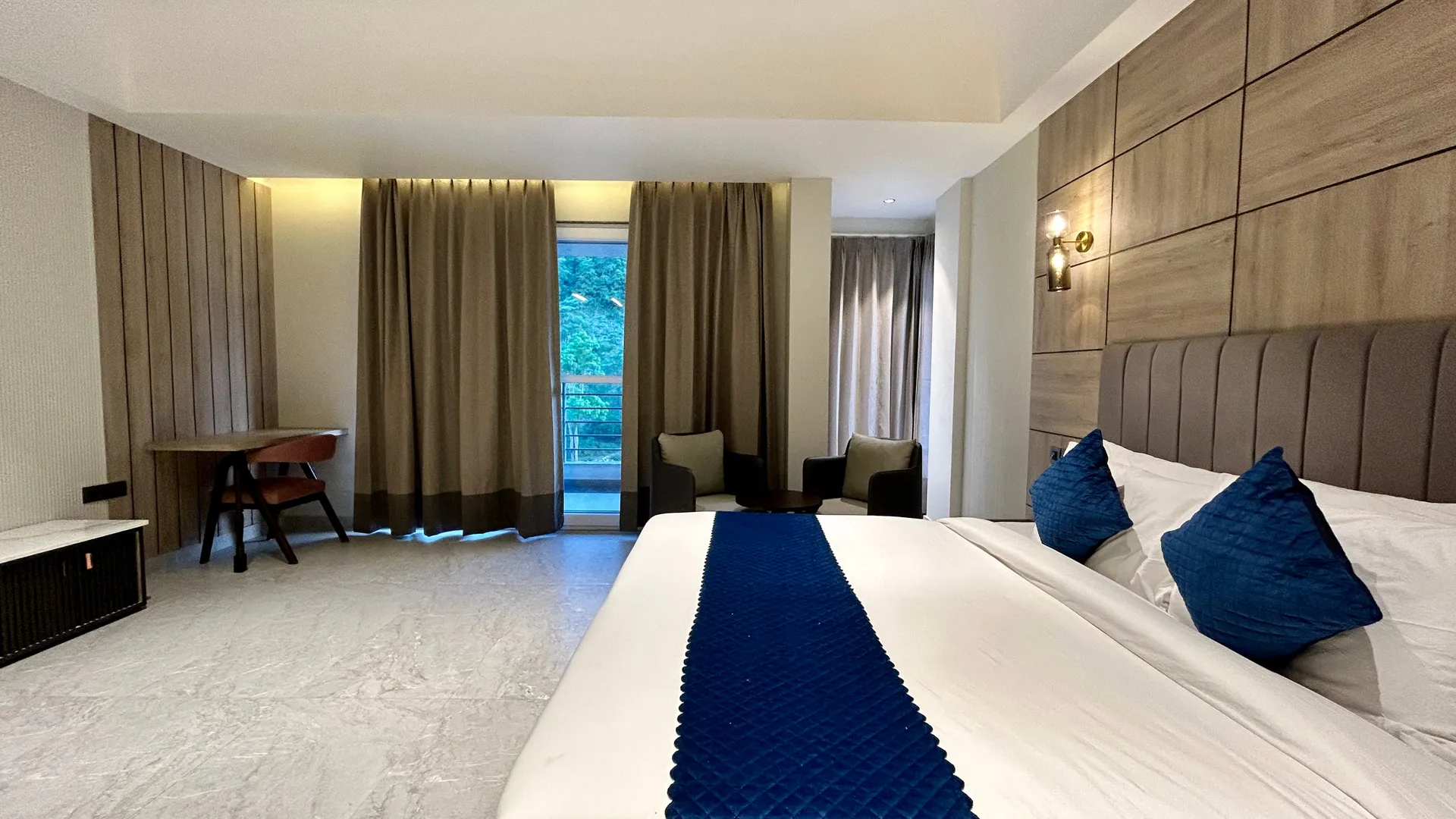 DLS Divine Resort and Spa Room