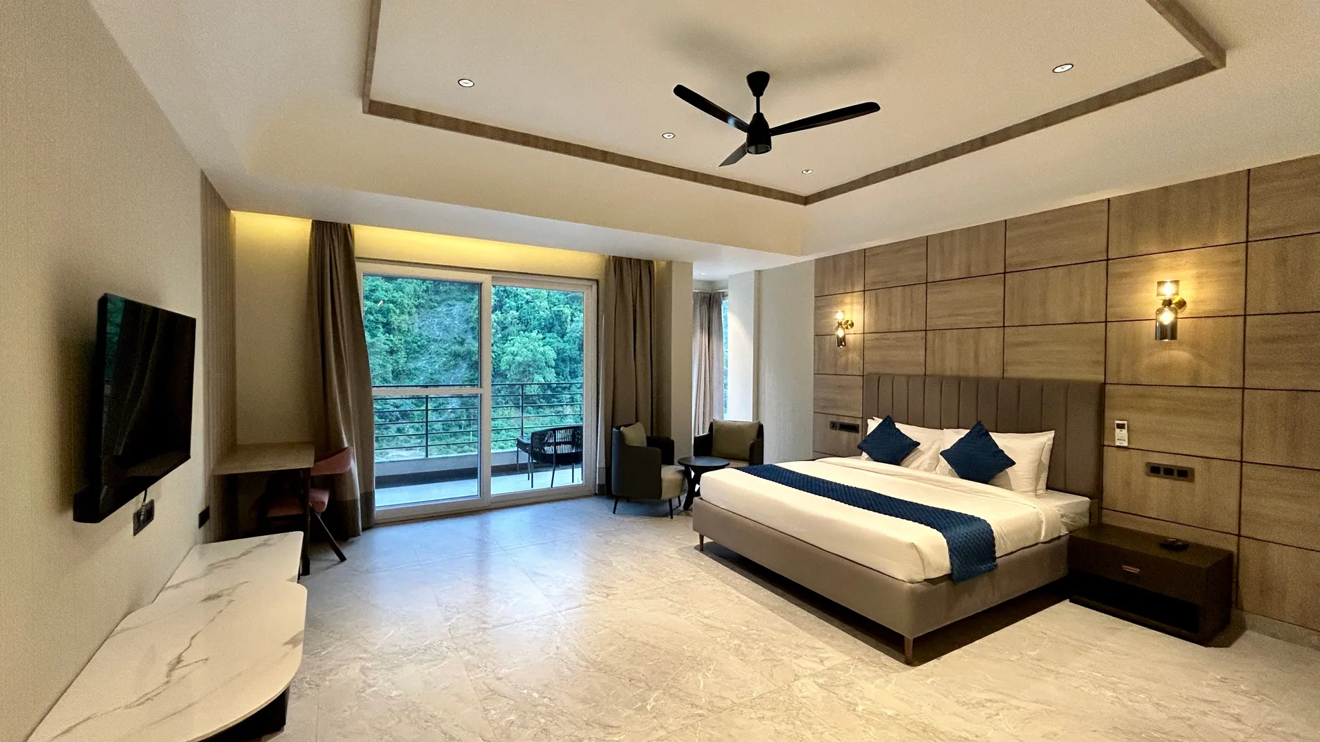 DLS Divine Resort and Spa Room