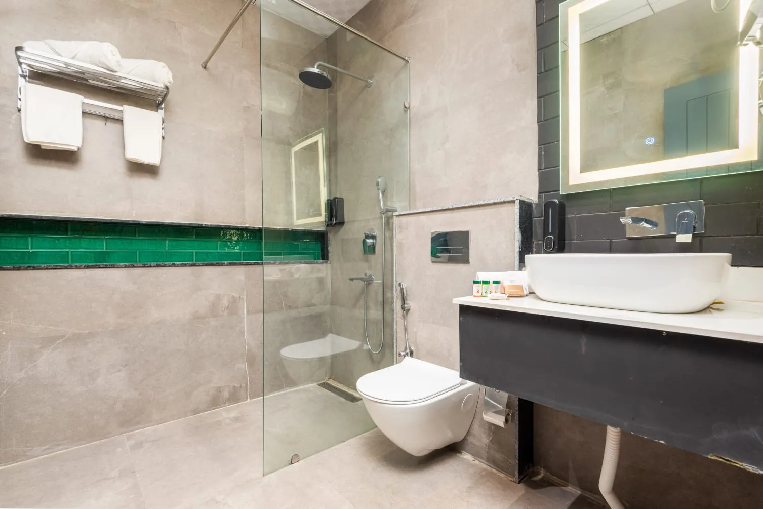 DLS Divine Resort and Spa Room