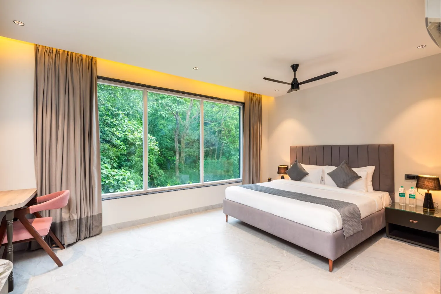 DLS Divine Resort and Spa Room