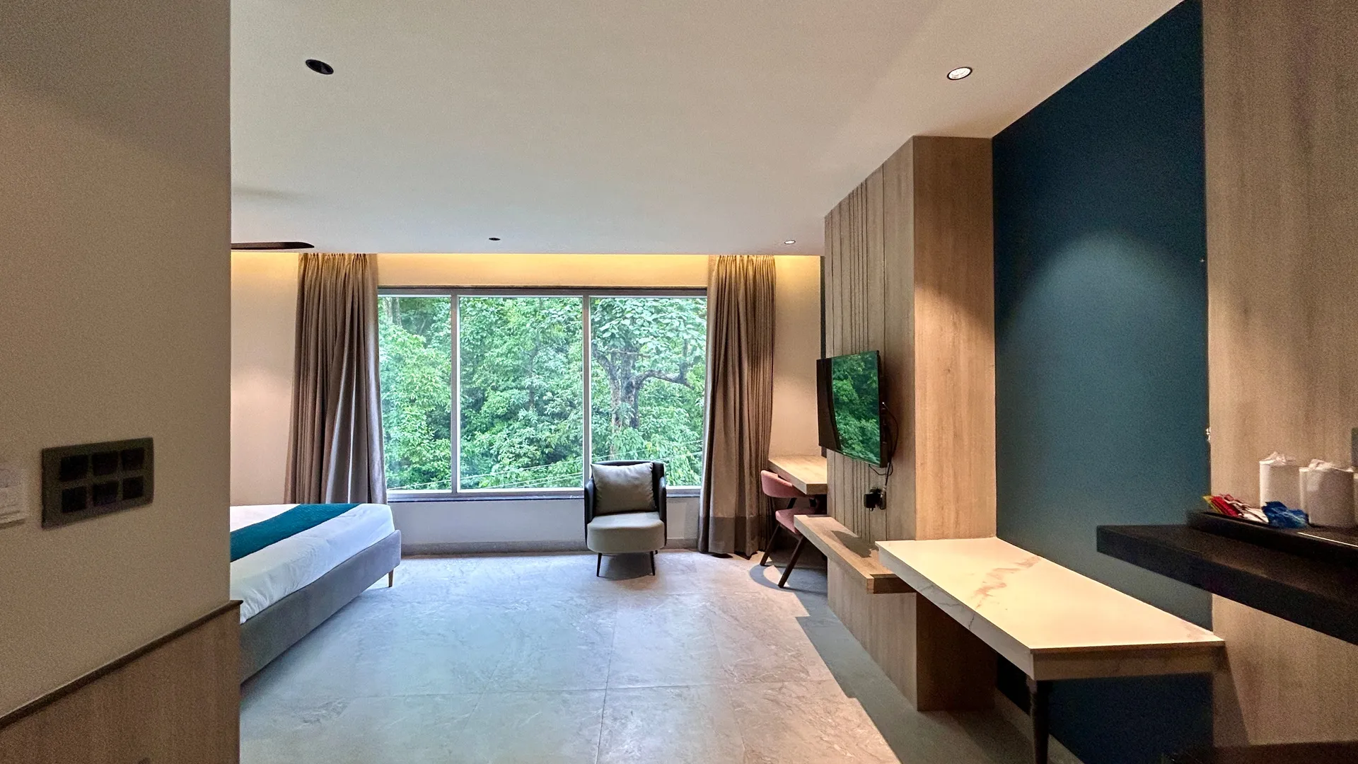 DLS Divine Resort and Spa Room