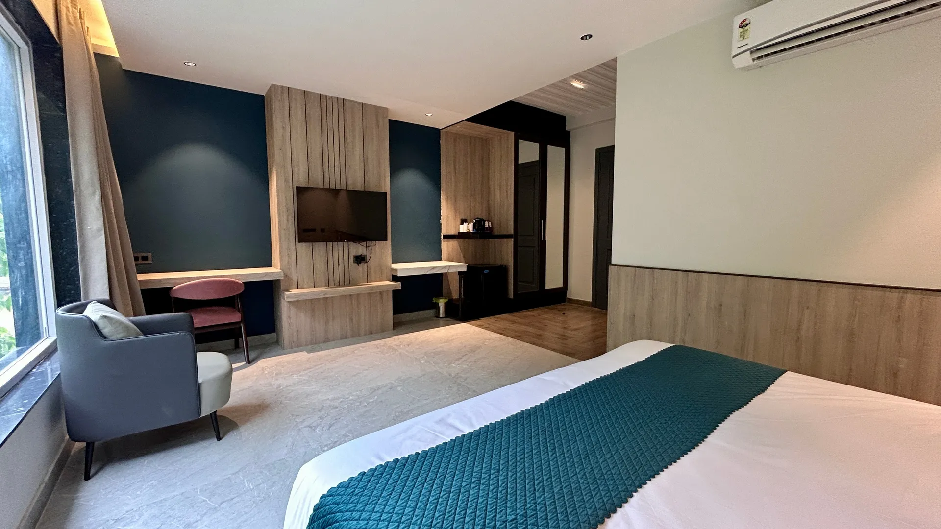 DLS Divine Resort and Spa Room