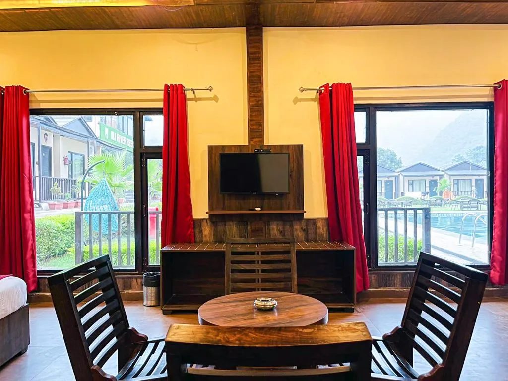 DLS MJ River Resort Common Area
