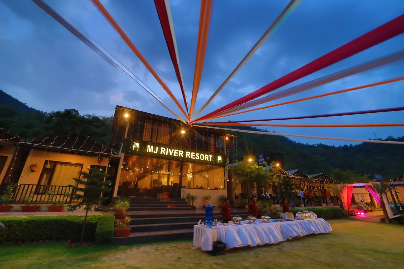 DLS MJ River Resort Facade