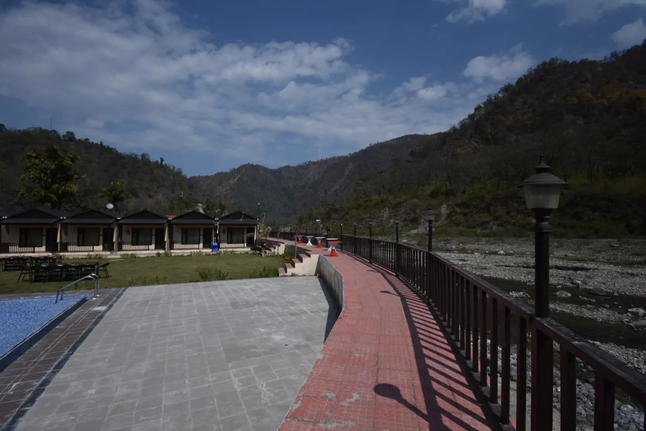 DLS MJ River Resort Interiors