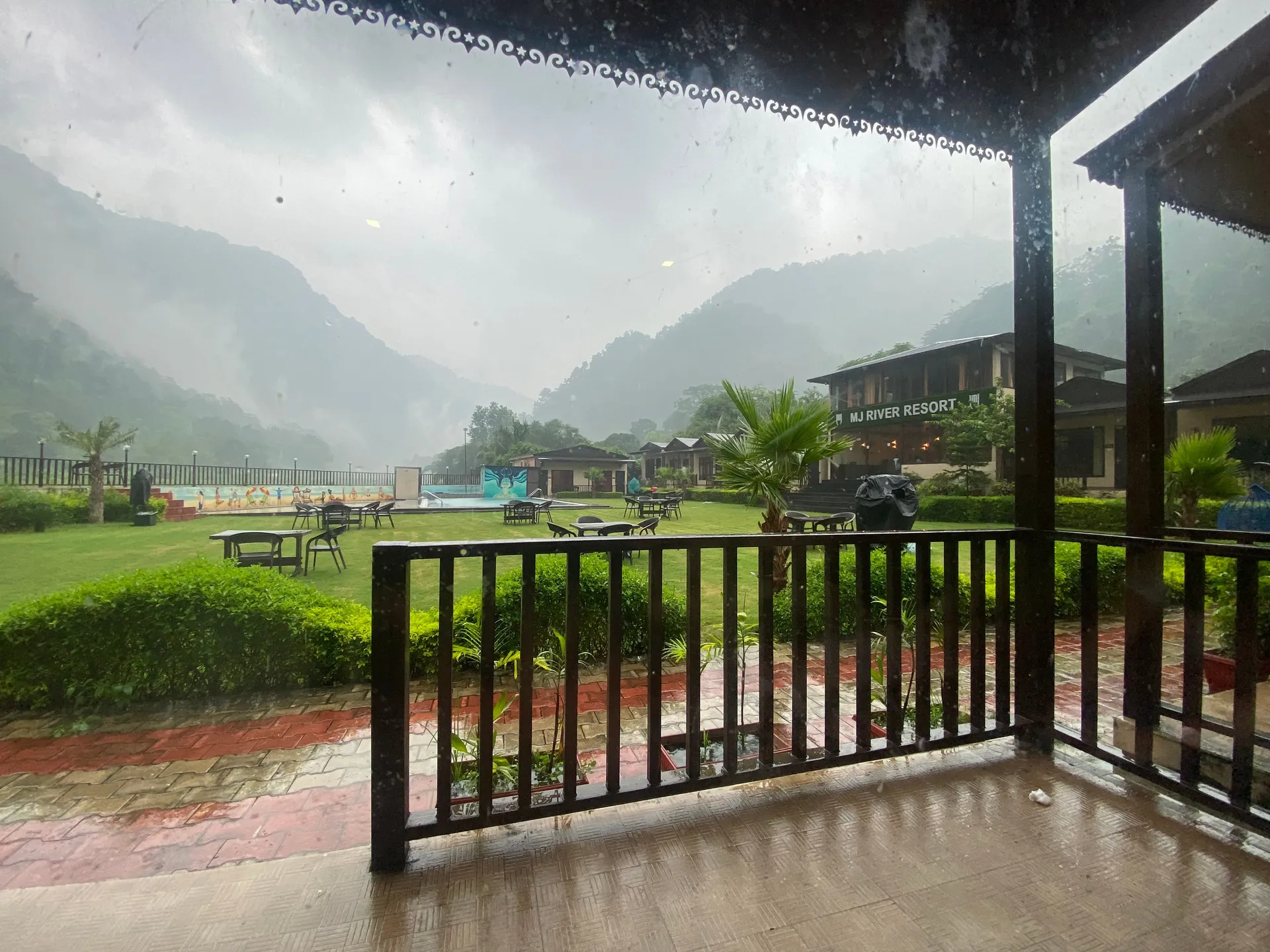 DLS MJ River Resort Outdoors