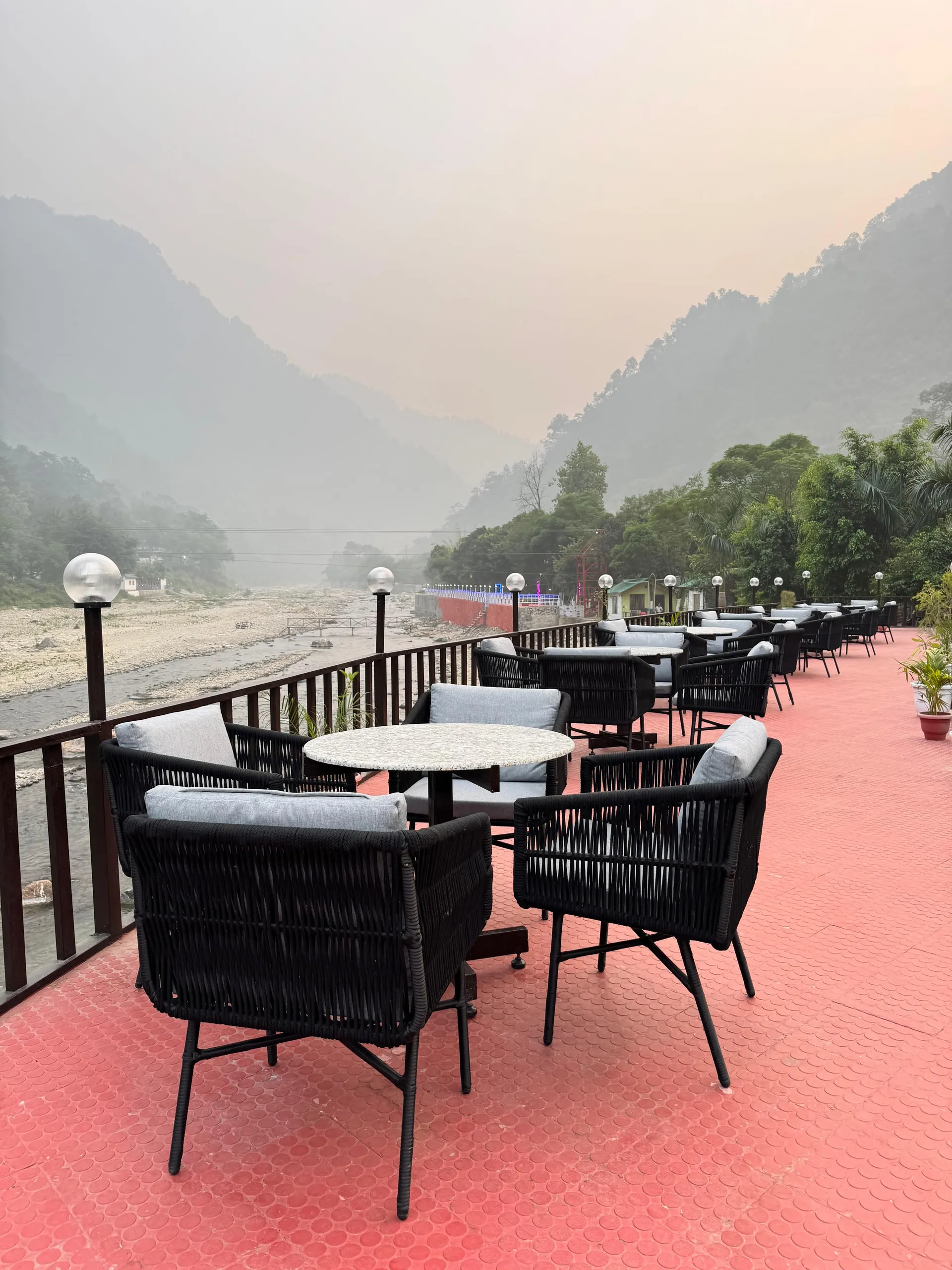 DLS MJ River Resort Outdoors