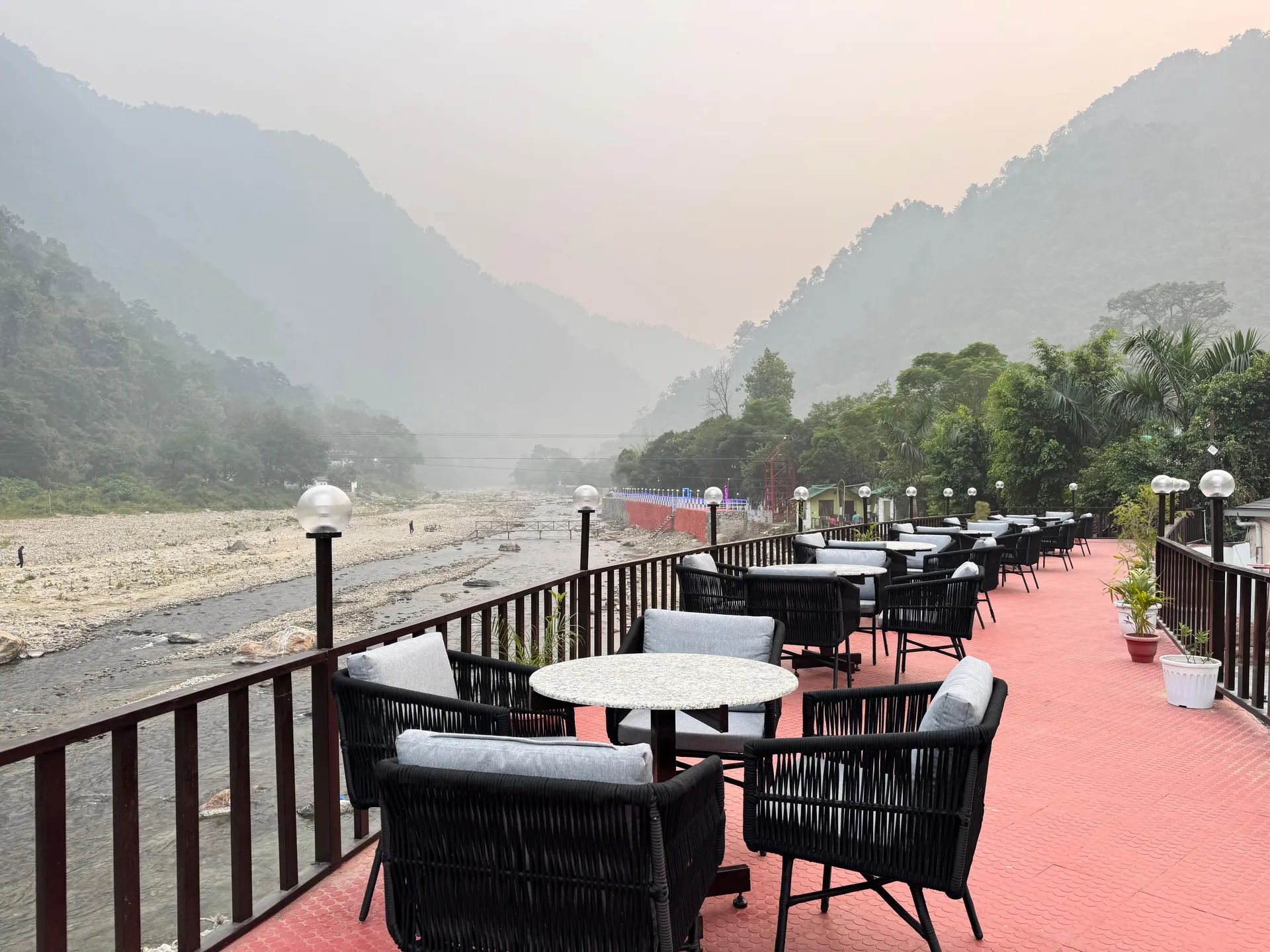 DLS MJ River Resort Outdoors