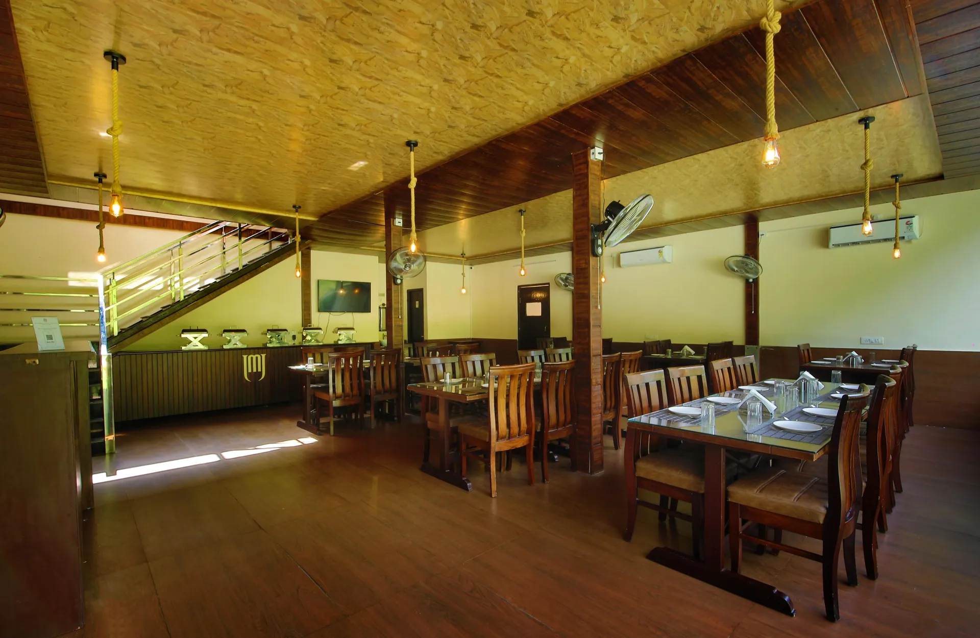 DLS MJ River Resort Restaurant