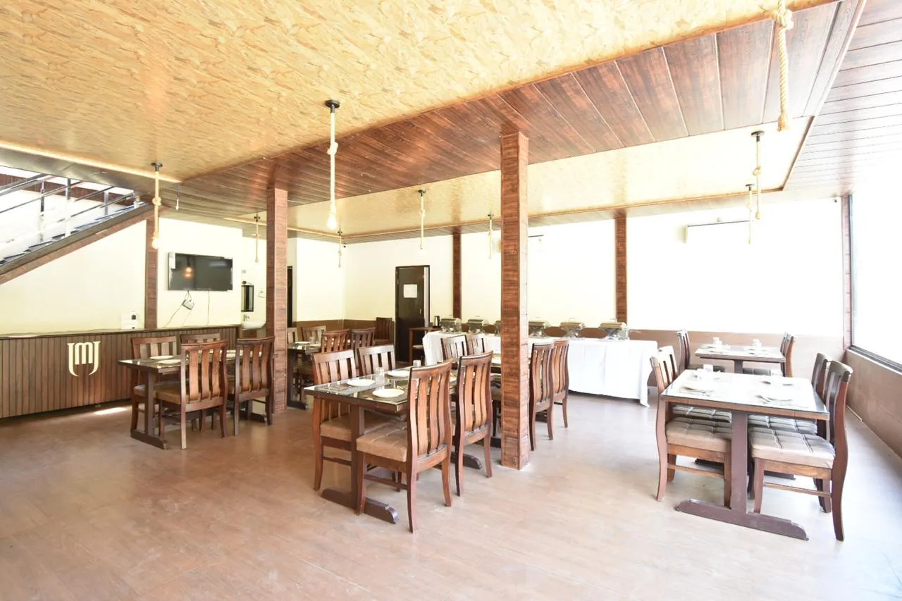 DLS MJ River Resort Restaurant