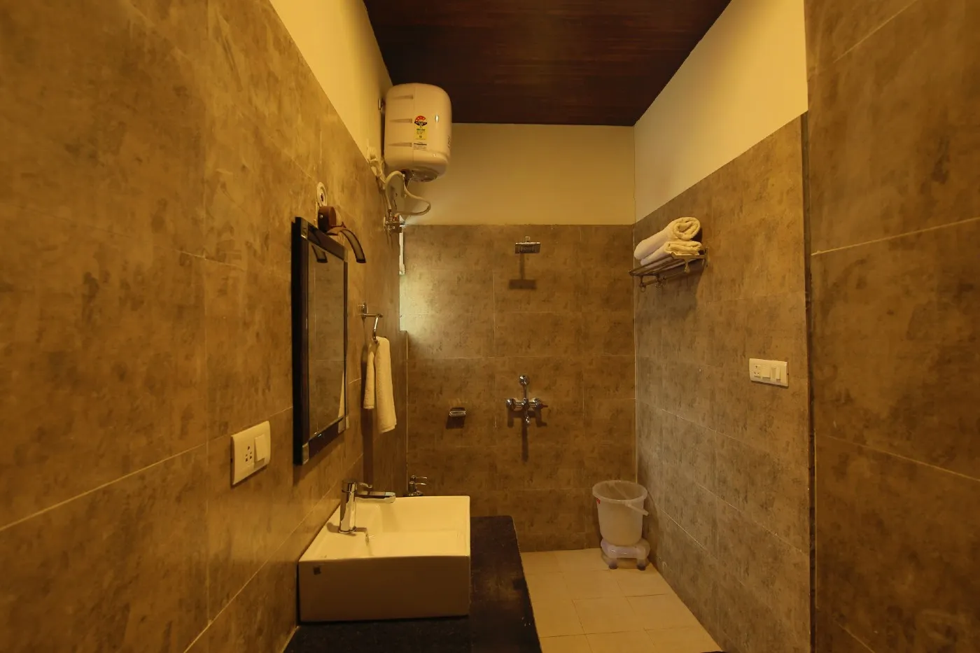 DLS MJ River Resort Room