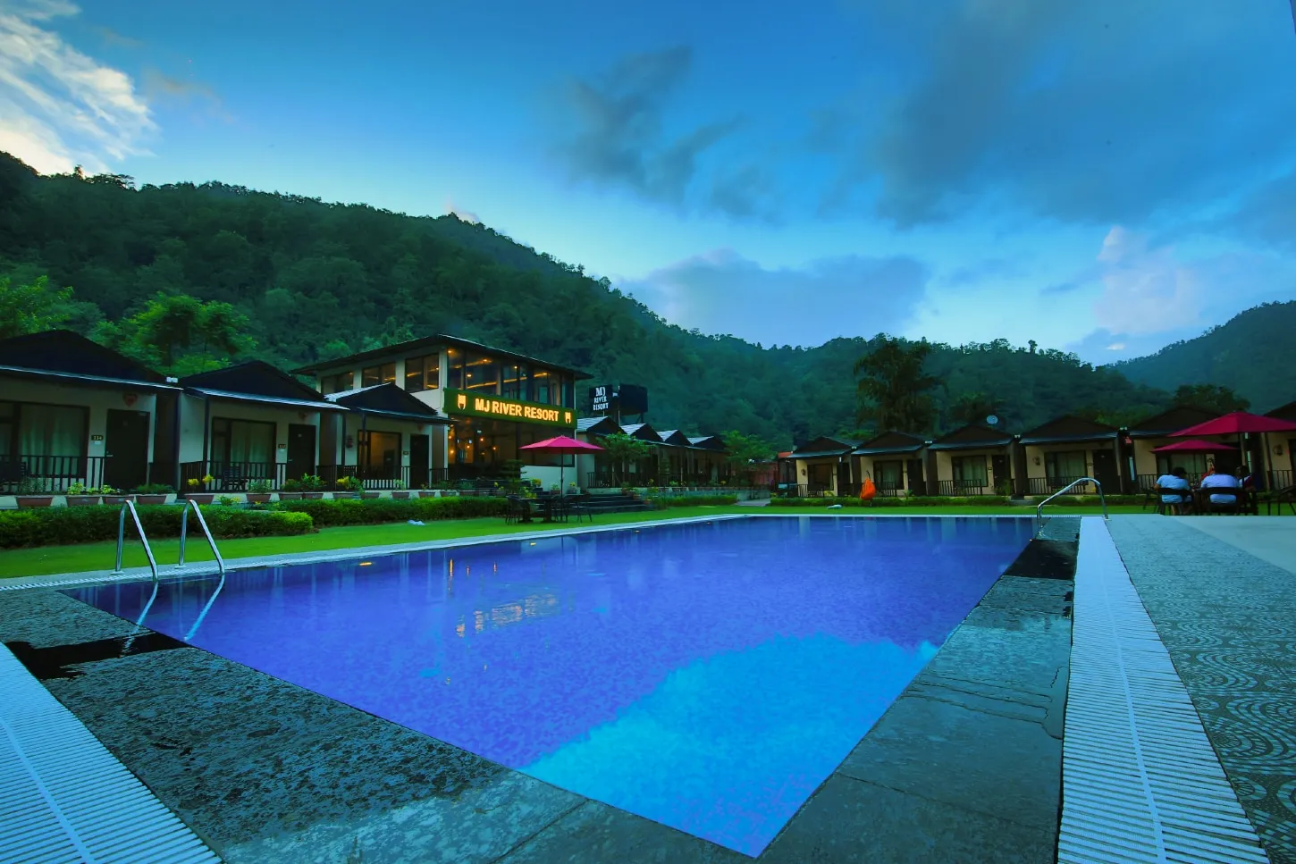 DLS MJ River Resort Swimming Pool
