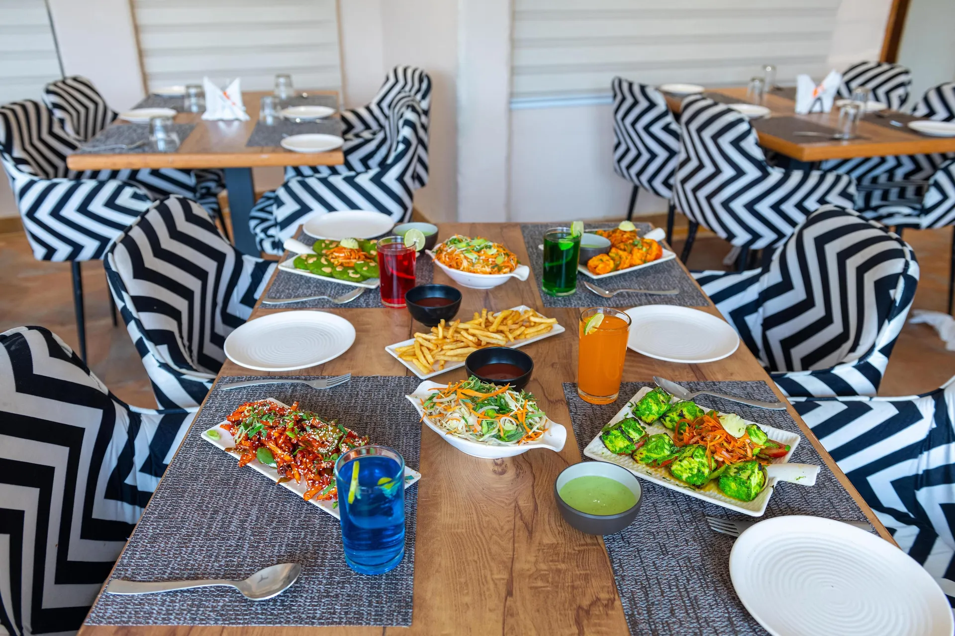 Ekawa Ganga by Lawrence Hotels Restaurant