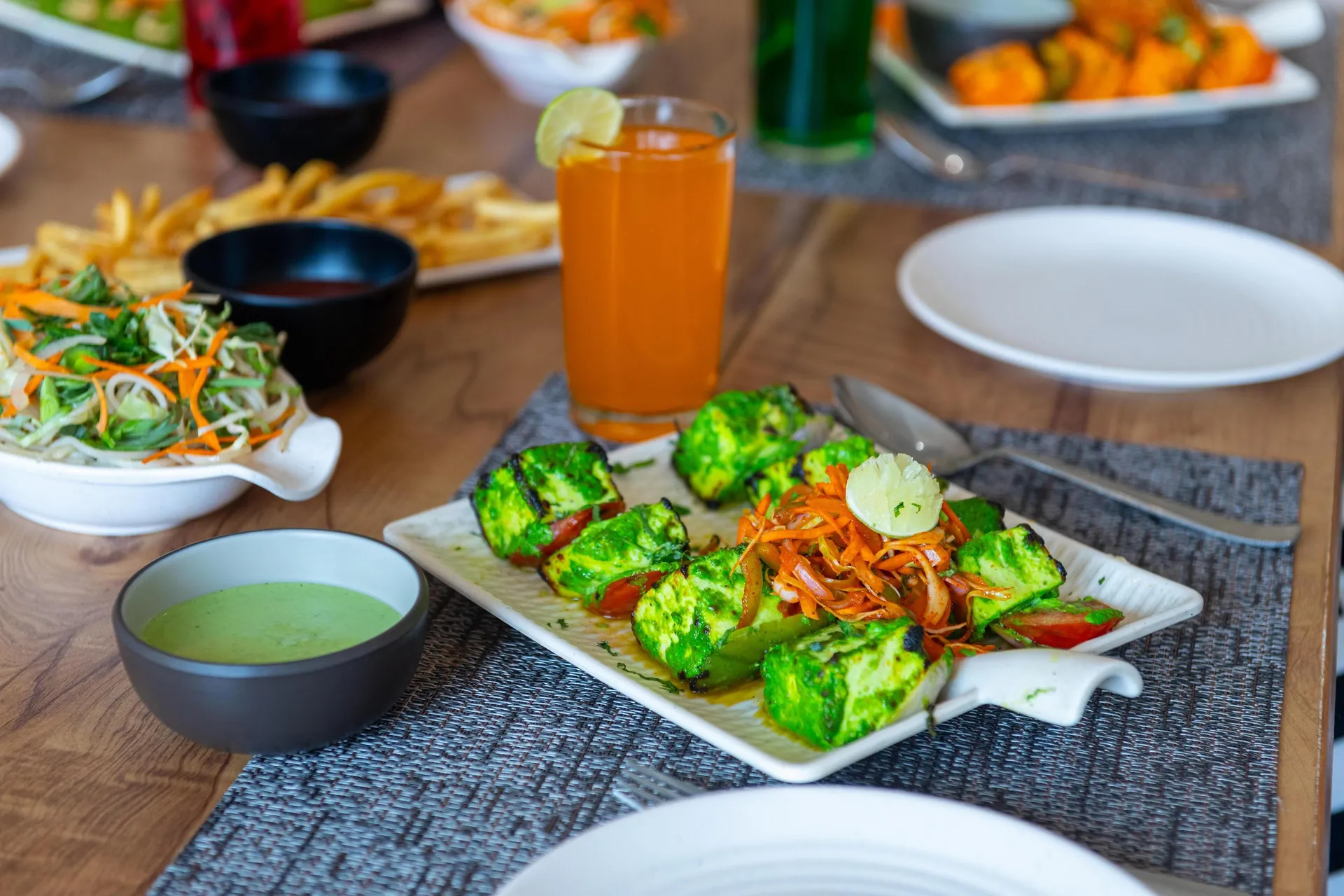 Ekawa Ganga by Lawrence Hotels Restaurant