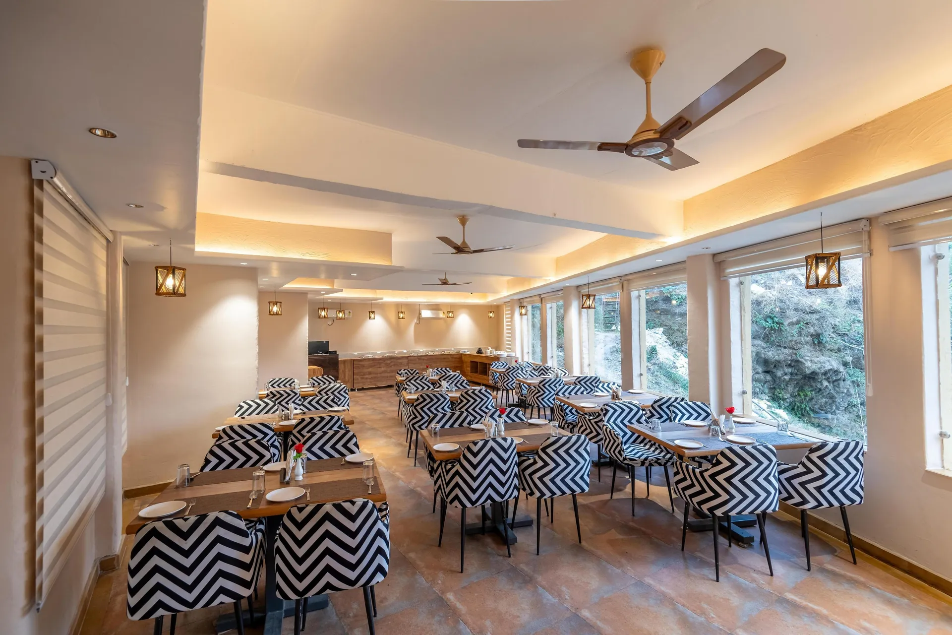 Ekawa Ganga by Lawrence Hotels Restaurant