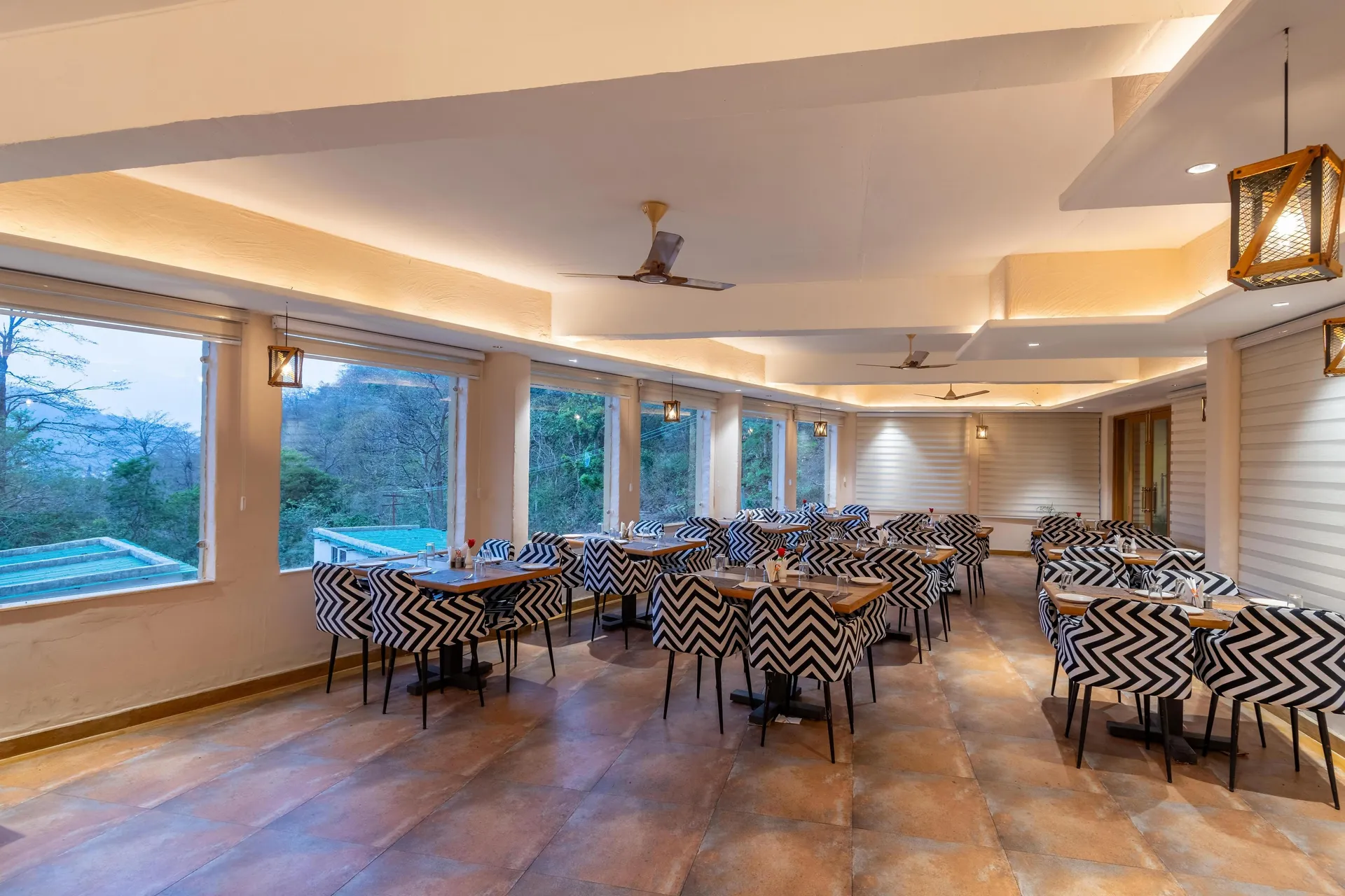 Ekawa Ganga by Lawrence Hotels Restaurant