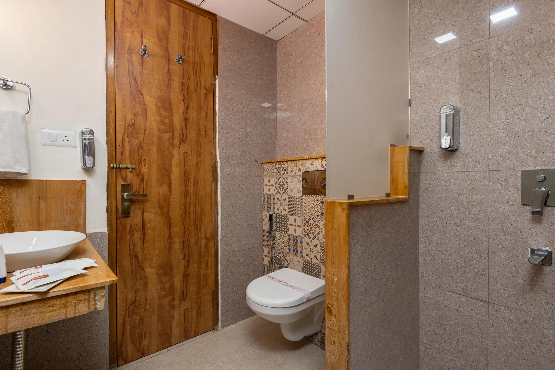 Ekawa Ganga by Lawrence Hotels Room
