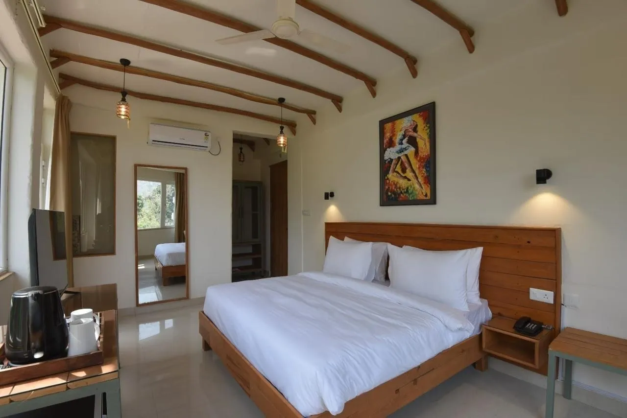 Ekawa Ganga by Lawrence Hotels Room