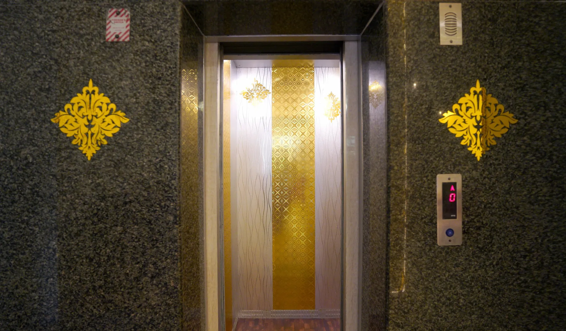 Hotel Neeraj Bhawan - Triveni Ghat Common Area