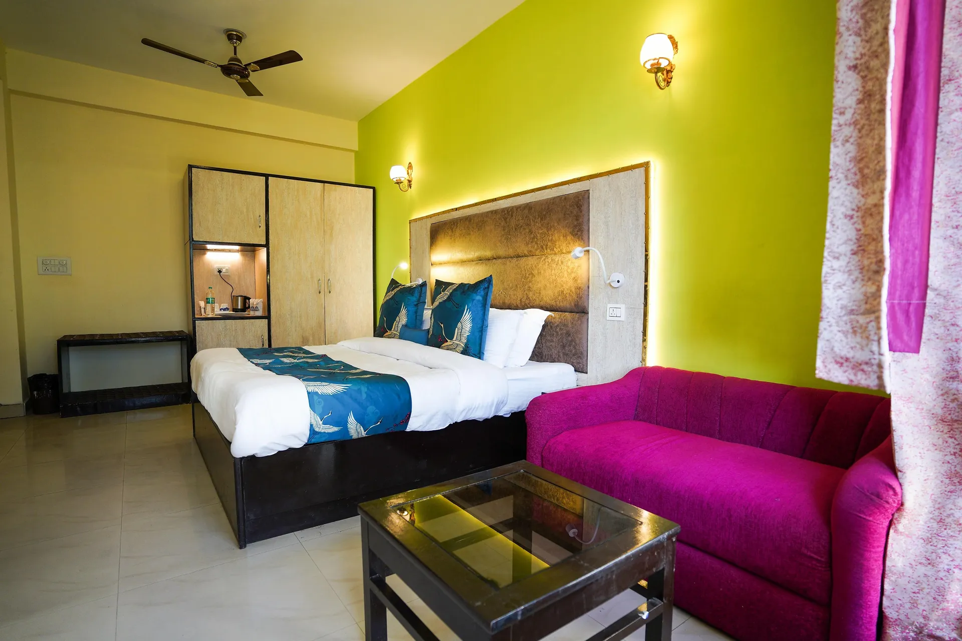 Hotel Neeraj Bhawan - Triveni Ghat Room