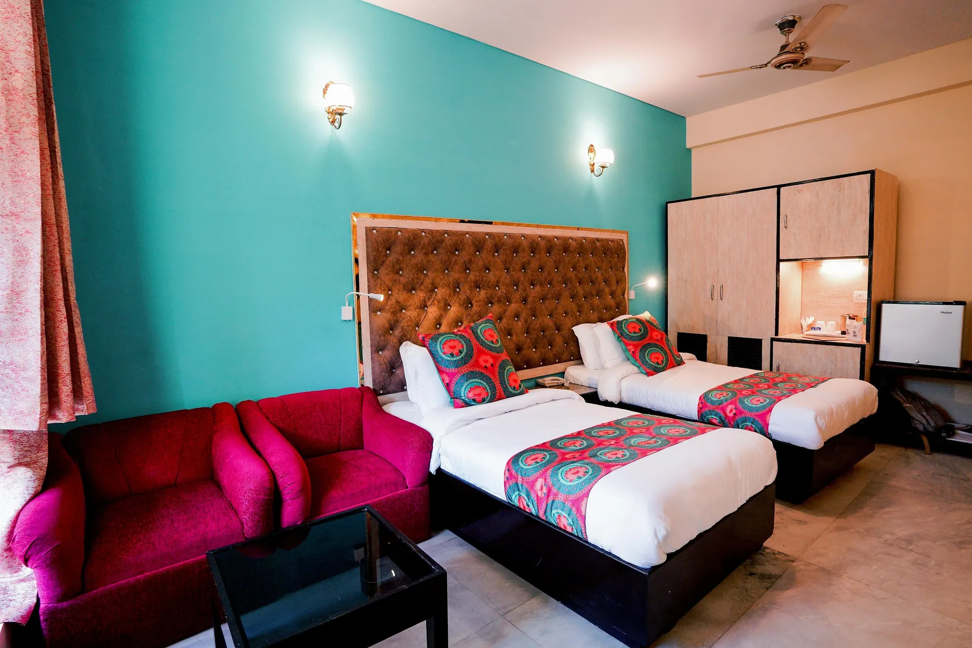 Hotel Neeraj Bhawan - Triveni Ghat Room