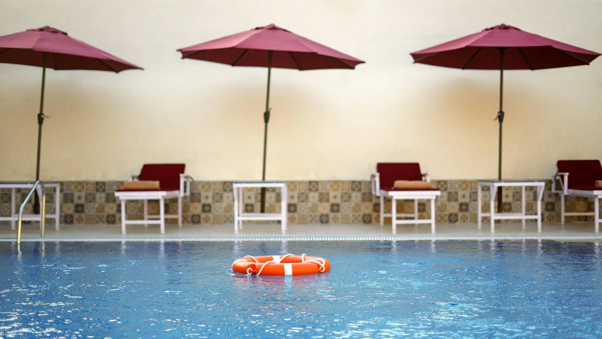 Hotel Neeraj Bhawan - Triveni Ghat Swimming Pool