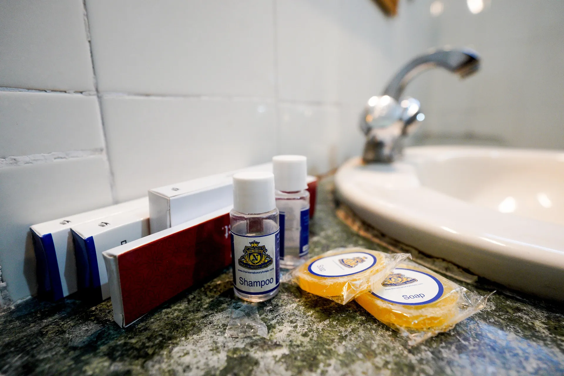 Hotel Neeraj Bhawan - Triveni Ghat Washroom